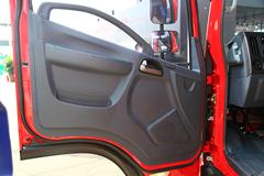 一汽通用 F330 150马力 4X2 冷藏车