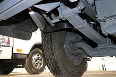一汽通用 F330 150马力 4X2 冷藏车