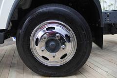 一汽通用 F330速豹 130马力 3260轴距单排轻卡底盘(CA1043PK45L2E1-1)