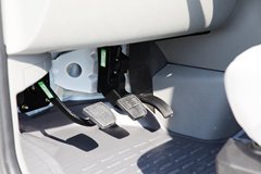 黄海汽车 瑞途 150马力 封闭厢式货车