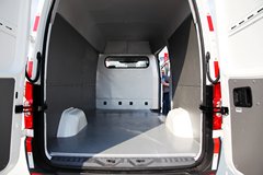 黄海汽车 瑞途 150马力 封闭厢式货车