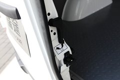 黄海汽车 瑞途 150马力 封闭厢式货车