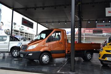 星锐6系&nbsp;载货车外观                                                图片