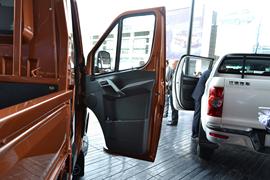 星锐6系&nbsp;载货车驾驶室                                               图片