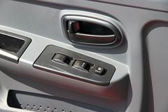 飞碟奥驰 A3系列 115马力 4.2米单排栏板轻卡(FD1040D63K4-5)