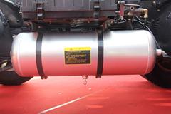 大运 新N8E重卡 340马力 6X2 牵引车