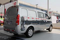 北汽 威旺307 86马力 封闭厢式货车