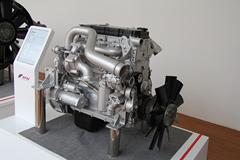 上菲红N4.180 180马力 4L 柴油发动机