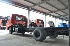 东风商用车 天锦中卡 140马力 4X2 6.1米载货车(底盘)(DFL1080B7)