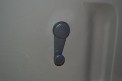 东风商用车 天锦中卡 140马力 4X2 6.1米载货车(底盘)(DFL1080B7)