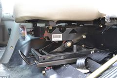 东风商用车 天锦中卡 180马力 4X2 7.7米厢式载货车底盘(超速挡)(DFL5120XXYB9)