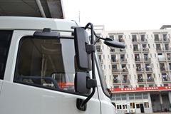 东风商用车 天锦中卡 180马力 4X2 7.7米厢式载货车底盘(超速挡)(DFL5120XXYB9)
