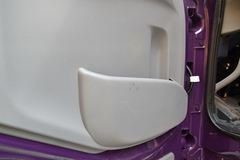 东风商用车 天锦中卡 185马力 4X2 7.5米载货车(底盘)(DFL5160XXYBX1A)