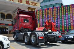 斯堪尼亚 R系列重卡 560马力 6X2R AMT自动挡牵引车(型号R560 V8)