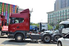 斯堪尼亚 R系列重卡 560马力 6X2R AMT自动挡牵引车(型号R560 V8)