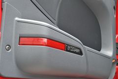 斯堪尼亚 R系列重卡 560马力 6X2R AMT自动挡牵引车(型号R560 V8)