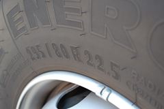 斯堪尼亚 R系列重卡 560马力 6X2R AMT自动挡牵引车(型号R560 V8)