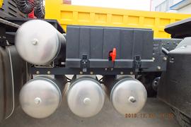 王牌W5G&nbsp;牵引车底盘                                                图片