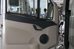 依维柯 欧霸K42 2.8L 140马力 柴油 4.1米单排栏板微卡 依维柯 欧霸K42 2.8L 140马力 柴油 4.1米单排栏板微卡