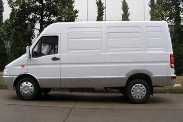 南京依维柯 宝迪 V42 145马力 封闭厢式货车