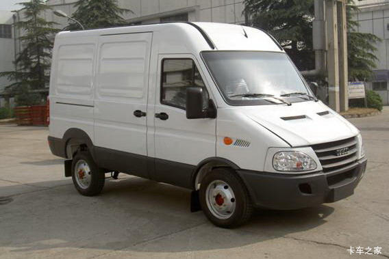 南京依维柯 宝迪 V36 145马力 封闭厢式货车