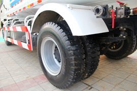 欧曼ETX&nbsp;洒水车/喷洒车底盘图片