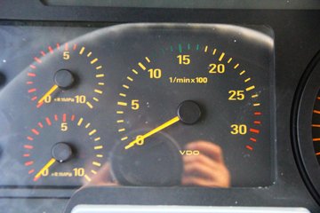 ���� ŷ��ETX 9ϵ�ؿ� 350���� 6X4 5.8��LNG��ж��(������)(BJ3253VLPCE-1)ͼƬ