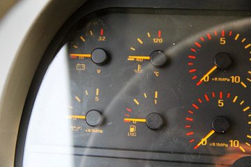 ���� ŷ��ETX 9ϵ�ؿ� 350���� 6X4 5.8��LNG��ж��(������)(BJ3253VLPCE-1)ͼƬ