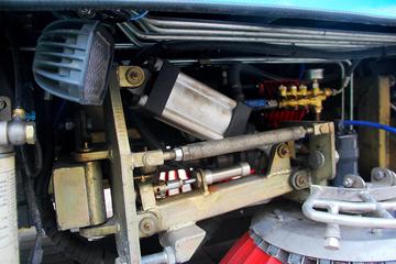 ���� ŷ����3ϵ 143���� 4X2 ɨ·��(�ǽ���)(BQJ5081TSL)ͼƬ