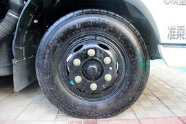 欧马可3系&nbsp;扫路车底盘图片