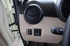 一汽佳宝 V80 102马力 1.5L大面包车