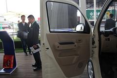 一汽佳宝 V80 102马力 1.5L大面包车