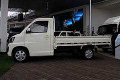 一汽吉林 佳宝T80 1.3L 88马力 柴油 单排栏板微卡