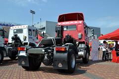 中国重汽 斯太尔M5G重卡 280马力 4X2牵引车(ZZ4181N361GD1)