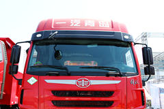 青岛解放 天V重卡 400马力 6X4 LNG牵引车(CA4258P2K15T1NE5A80)