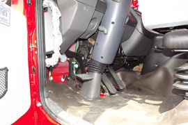 骏威J5K&nbsp;自卸车驾驶室                                               图片