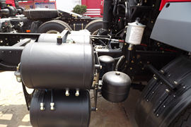 骏威J5K&nbsp;自卸车底盘                                                图片