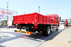 一汽解放 J6L中卡 180马力 4X2 6.8米LNG载货车(CA1160P62L4E1M5)