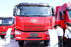 一汽解放 J6P重卡 350马力 6X4 6米LNG自卸车(CA3250P66L2T1E24M5)