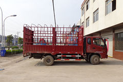 时骏 斯卡特 130马力 4X2 4.8米排半仓栅式载货车(LFJ5090CCYG1)
