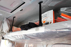 联合卡车 U340重卡 K金版 400马力 6X4 LNG牵引车(SQR4252N6ZT4)