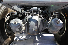 联合卡车 U340重卡 K金版 400马力 6X4 LNG牵引车(SQR4252N6ZT4)