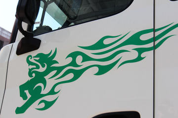 ���Ͽ��� U340 340���� 6X4 5.6��LNG��ж��(SQR3252N6T4)ͼƬ