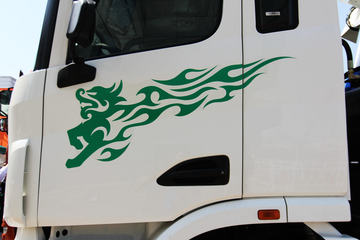 ���Ͽ��� U340 340���� 6X4 5.6��LNG��ж��(SQR3252N6T4)ͼƬ