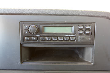 ���Ͽ��� U340 340���� 6X4 5.6��LNG��ж��(SQR3252N6T4)ͼƬ