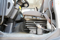 联合卡车 U340 340马力 6X4 5.6米LNG自卸车(SQR3252N6T4)