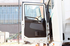 联合卡车 U340 340马力 6X4 5.6米LNG自卸车(SQR3252N6T4)