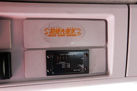 联合U系&nbsp;液化气体运输车驾驶室图片