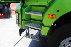 陕汽重卡 德龙新M3000 336马力 6X4 柴油/LNG 5.6米自卸车(渣土车)(SX3256MR384H)