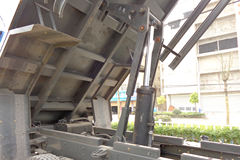 时骏 斯卡特轻卡 130马力 4.2米自卸车(LFJ3165G1)